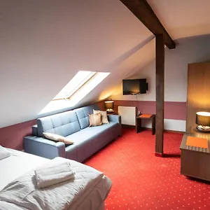 Hotel Podkowa 